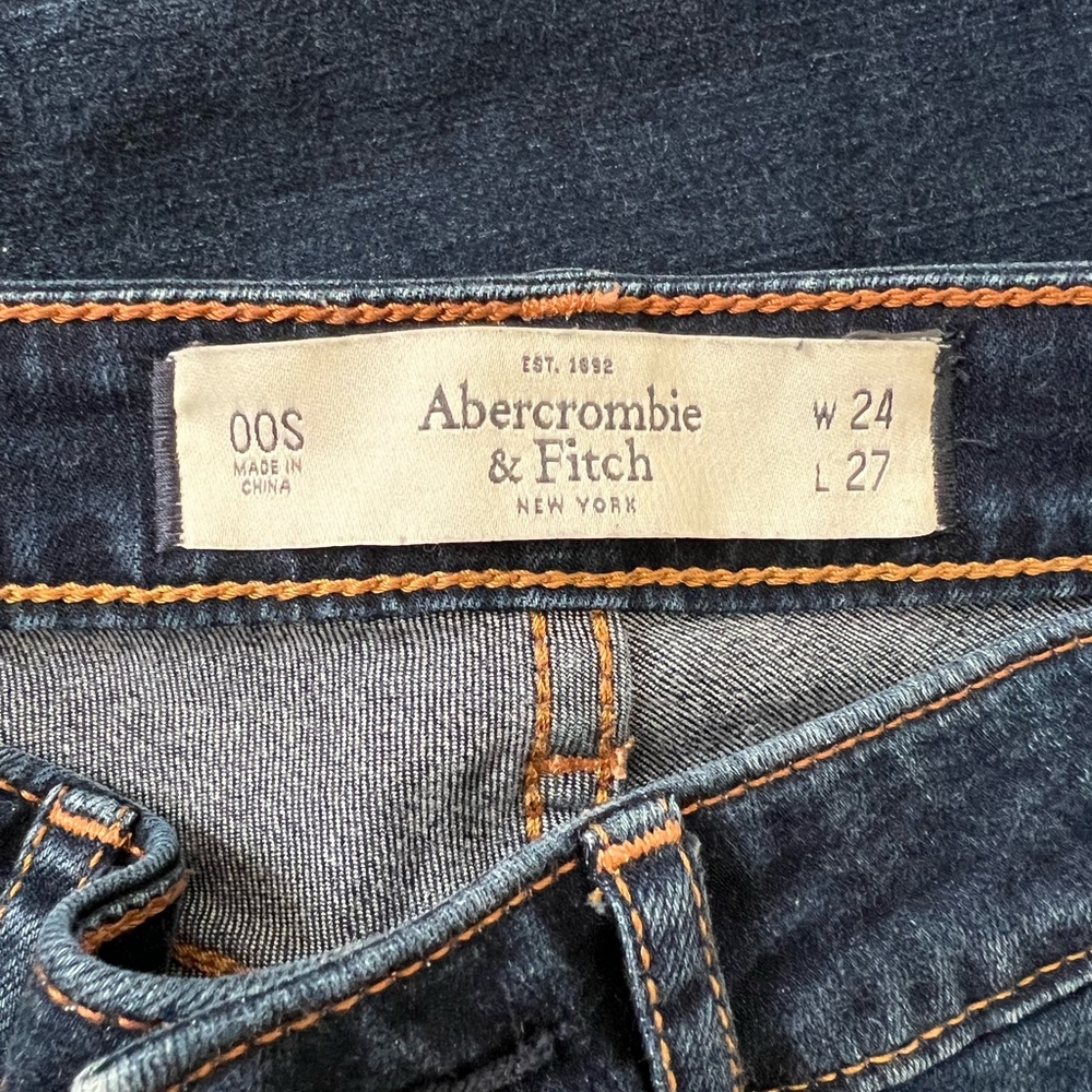 Like new A&F Jeans/ great for very petite sizes! 00S W24 L27 - Picture 4 of 5